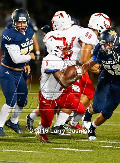 Thumbnail 1 in Antelope Valley vs. West Ranch photogallery.
