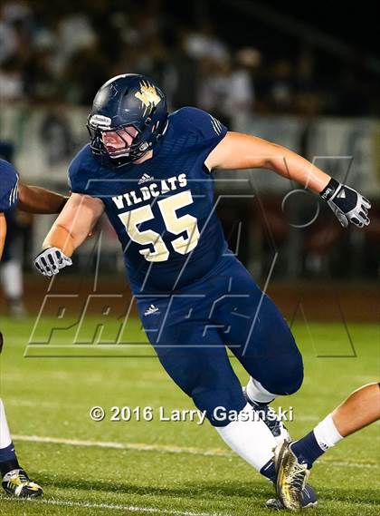 Thumbnail 3 in Antelope Valley vs. West Ranch photogallery.