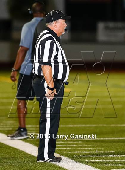 Thumbnail 1 in Antelope Valley vs. West Ranch photogallery.