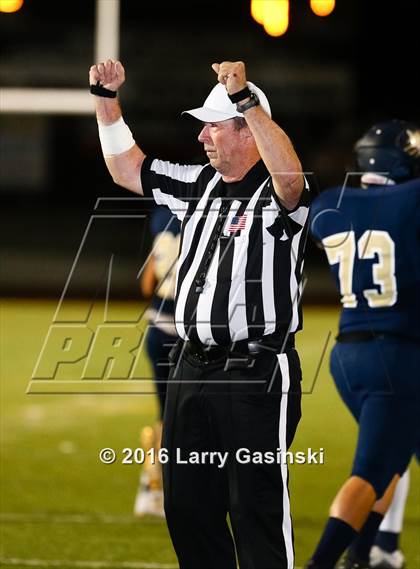 Thumbnail 1 in Antelope Valley vs. West Ranch photogallery.