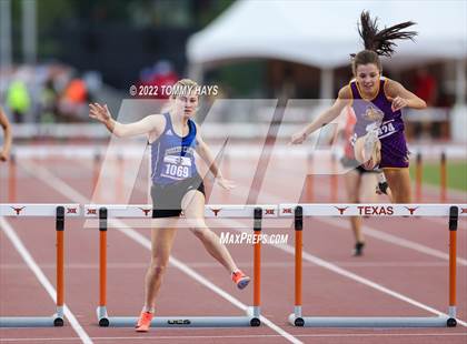 Thumbnail 2 in UIL 1A State Track Meet photogallery.