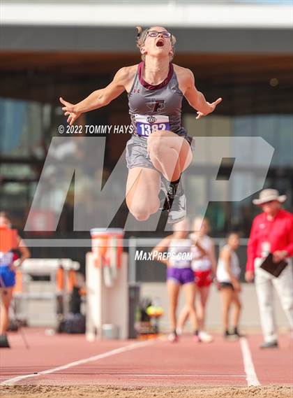 Thumbnail 2 in UIL 1A State Track Meet photogallery.