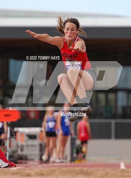 Thumbnail 3 in UIL 1A State Track Meet photogallery.