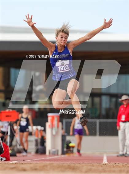 Thumbnail 2 in UIL 1A State Track Meet photogallery.