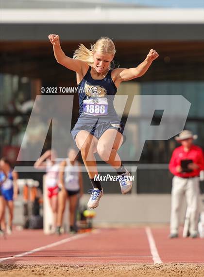 Thumbnail 3 in UIL 1A State Track Meet photogallery.