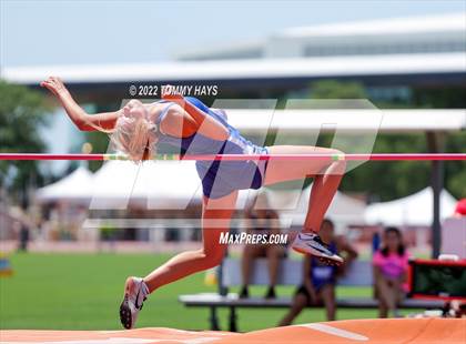 Thumbnail 1 in UIL 1A State Track Meet photogallery.