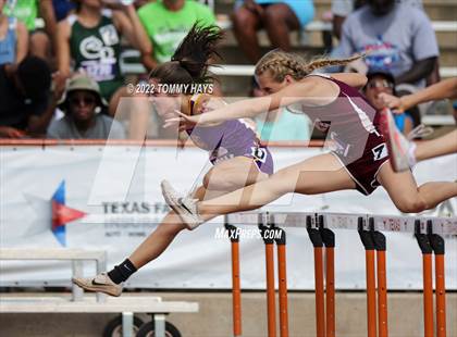Thumbnail 2 in UIL 1A State Track Meet photogallery.