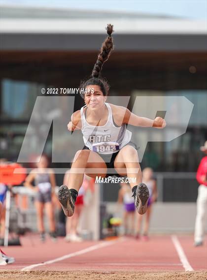 Thumbnail 3 in UIL 1A State Track Meet photogallery.