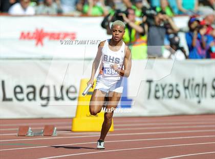 Thumbnail 1 in UIL 1A State Track Meet photogallery.