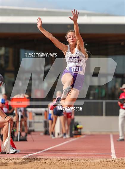 Thumbnail 1 in UIL 1A State Track Meet photogallery.
