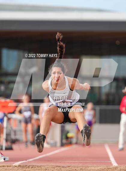 Thumbnail 1 in UIL 1A State Track Meet photogallery.