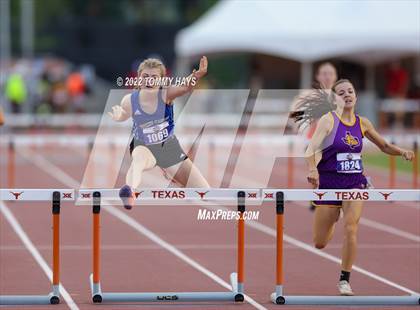 Thumbnail 2 in UIL 1A State Track Meet photogallery.