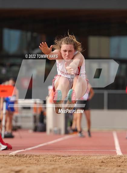 Thumbnail 1 in UIL 1A State Track Meet photogallery.