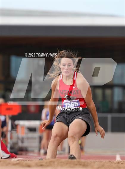 Thumbnail 2 in UIL 1A State Track Meet photogallery.