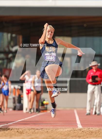 Thumbnail 1 in UIL 1A State Track Meet photogallery.
