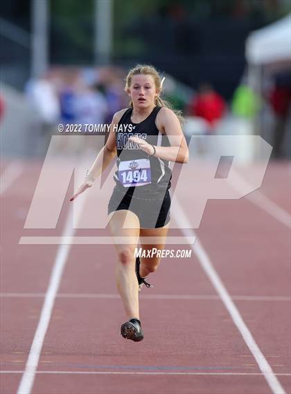 Thumbnail 1 in UIL 1A State Track Meet photogallery.