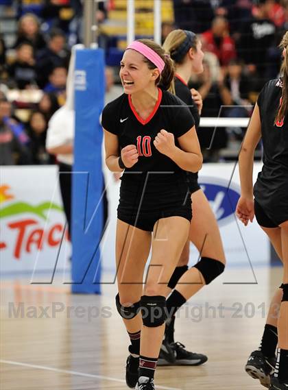 Thumbnail 2 in La Salle vs Harvard Westlake (CIF SS D1A Final) photogallery.