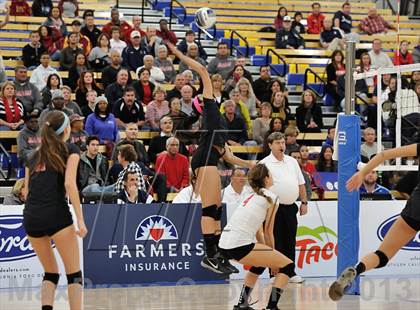 Thumbnail 2 in La Salle vs Harvard Westlake (CIF SS D1A Final) photogallery.