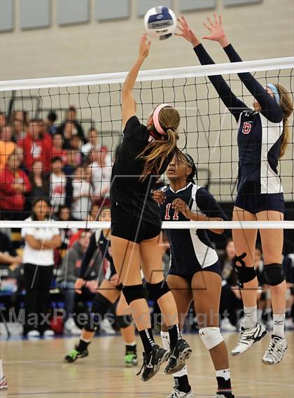 Thumbnail 3 in La Salle vs Harvard Westlake (CIF SS D1A Final) photogallery.