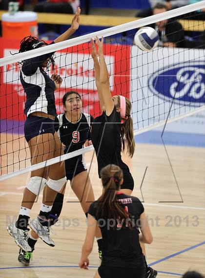 Thumbnail 1 in La Salle vs Harvard Westlake (CIF SS D1A Final) photogallery.