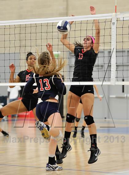 Thumbnail 1 in La Salle vs Harvard Westlake (CIF SS D1A Final) photogallery.