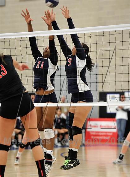 Thumbnail 2 in La Salle vs Harvard Westlake (CIF SS D1A Final) photogallery.