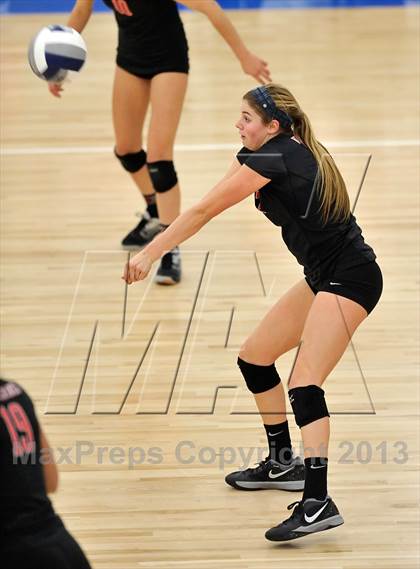 Thumbnail 2 in La Salle vs Harvard Westlake (CIF SS D1A Final) photogallery.