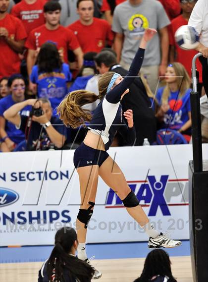 Thumbnail 1 in La Salle vs Harvard Westlake (CIF SS D1A Final) photogallery.