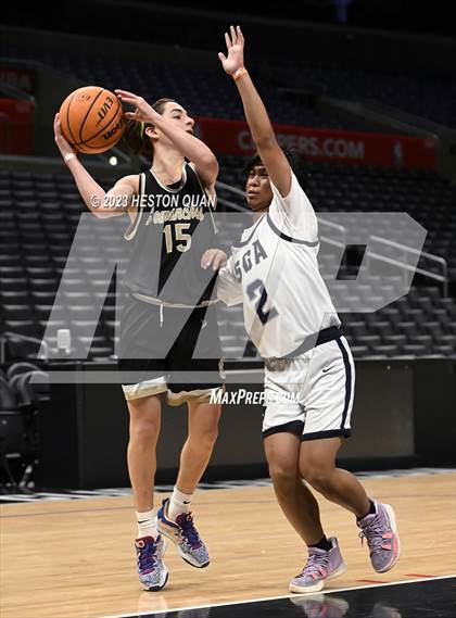 Thumbnail 2 in Canyon vs. San Gabriel Academy photogallery.