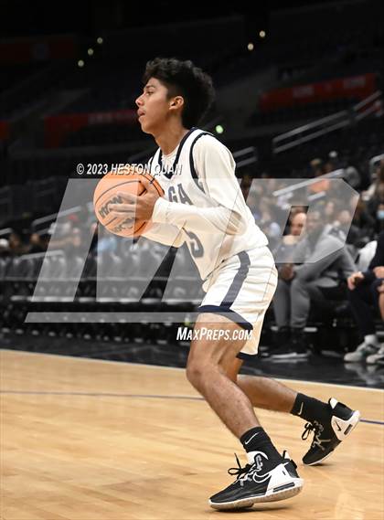 Thumbnail 2 in Canyon vs. San Gabriel Academy photogallery.