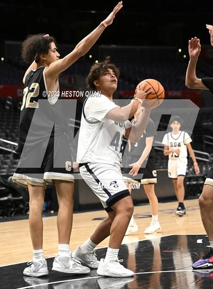 Thumbnail 2 in Canyon vs. San Gabriel Academy photogallery.