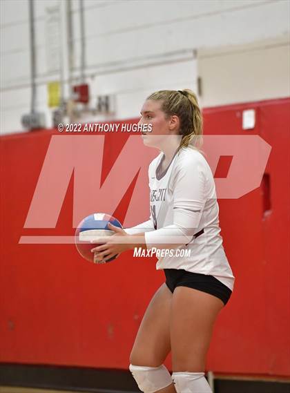 Thumbnail 3 in Garden City @ Mineola photogallery.