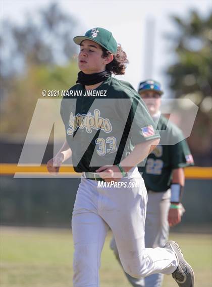 Thumbnail 1 in Royal vs  St. Bonaventure photogallery.