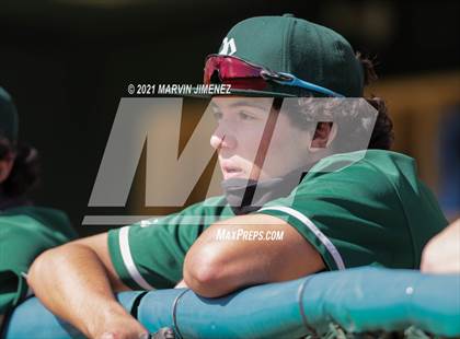 Thumbnail 2 in Royal vs  St. Bonaventure photogallery.