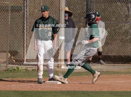 Thumbnail 2 in Royal vs  St. Bonaventure photogallery.