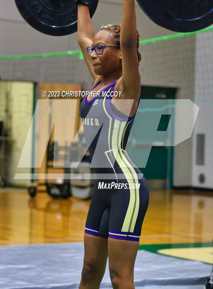 Thumbnail 1 in Mustang Preseason Weightlifting Invitational photogallery.