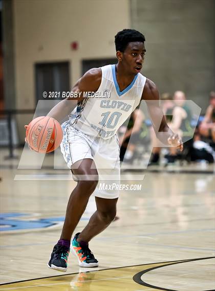 Thumbnail 1 in Kingsburg @ Clovis North photogallery.