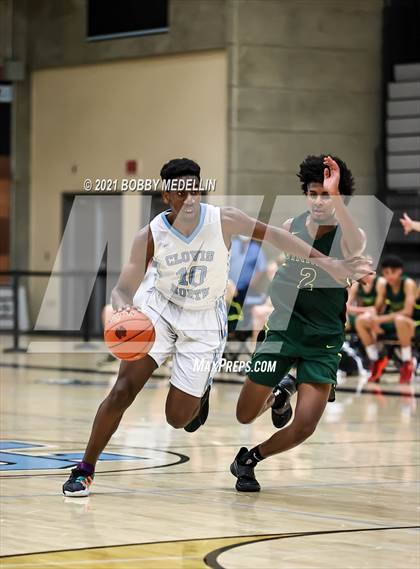 Thumbnail 1 in Kingsburg @ Clovis North photogallery.
