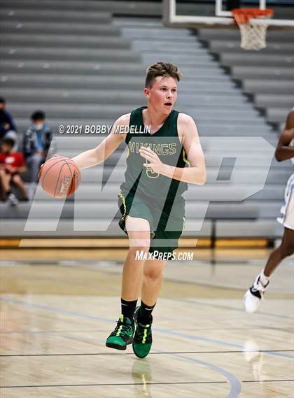 Thumbnail 1 in Kingsburg @ Clovis North photogallery.