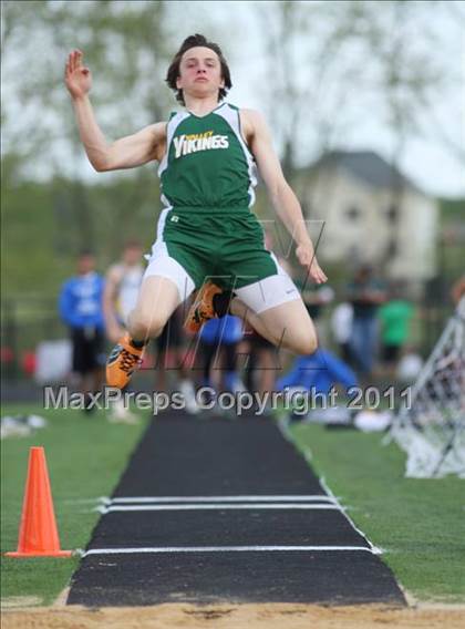 Thumbnail 3 in Woodgrove Wolverine Classic Invitational photogallery.