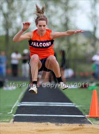 Thumbnail 3 in Woodgrove Wolverine Classic Invitational photogallery.