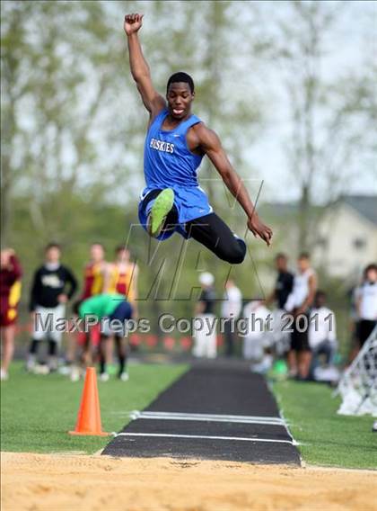 Thumbnail 1 in Woodgrove Wolverine Classic Invitational photogallery.
