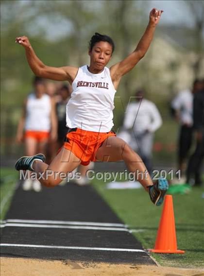 Thumbnail 3 in Woodgrove Wolverine Classic Invitational photogallery.