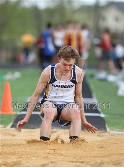 Thumbnail 3 in Woodgrove Wolverine Classic Invitational photogallery.
