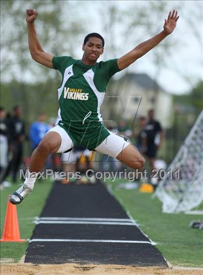 Thumbnail 1 in Woodgrove Wolverine Classic Invitational photogallery.