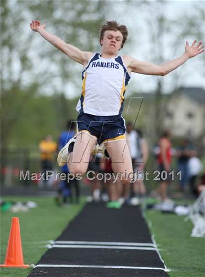 Thumbnail 1 in Woodgrove Wolverine Classic Invitational photogallery.