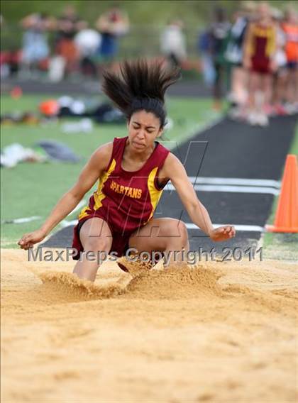 Thumbnail 3 in Woodgrove Wolverine Classic Invitational photogallery.