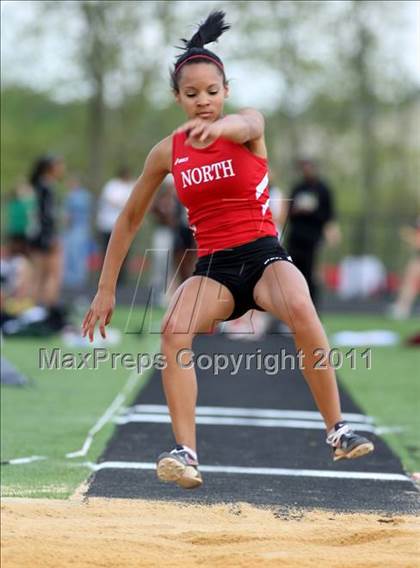 Thumbnail 3 in Woodgrove Wolverine Classic Invitational photogallery.