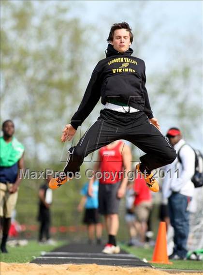 Thumbnail 3 in Woodgrove Wolverine Classic Invitational photogallery.