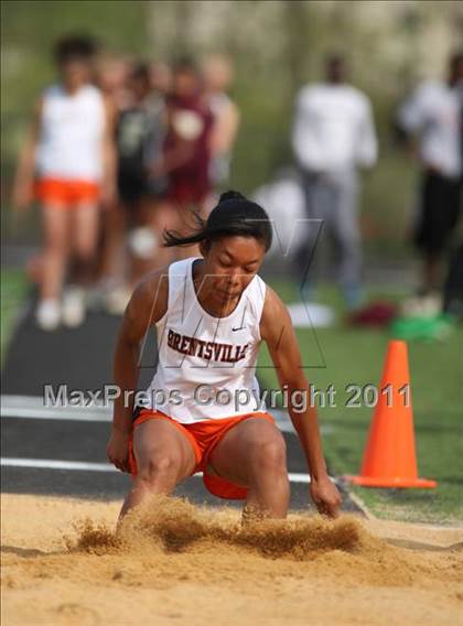 Thumbnail 1 in Woodgrove Wolverine Classic Invitational photogallery.
